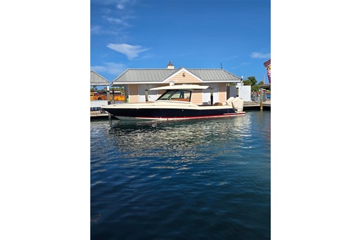2023 Chris-Craft Calypso 35 Dual Console for sale - YachtWorld