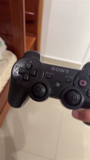 Evolution of Playstation controllers