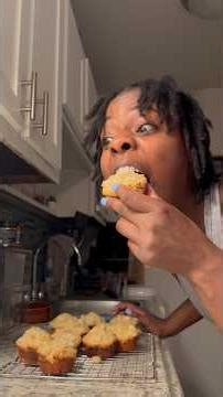 LET’S MAKE LEMON CRUMBLE MUFFINS #muffins #baking #plantbased