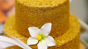 How To Make Gold Food Coloring With 2 Basic Colors