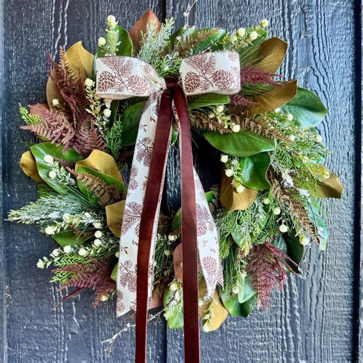 Rustic Magnolia Leaf Wreath With Pine and White Berry, Christmas Wreaths With Ferns, Traditional Designer Door Decor for Winter Holiday - Etsy