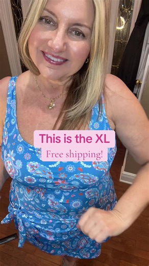 This is a tummy control suit with a padded bra! Absolutely gorgeous and great quality! Is it time to go to the lake yet?? #swim #springbreak #swim #plussize #fyp