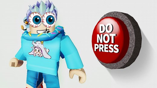 Roblox双人跑酷：踩在队友头上爬上万米高楼过关！小飞象解说