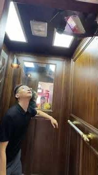 Retro Elevator Room Overhead Camera | High-Angle Photo Booth Experience