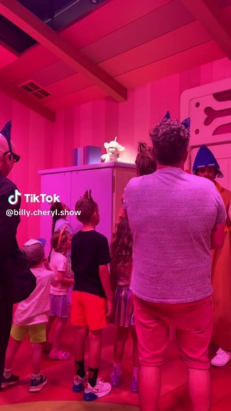 Exploring Bluey and Bingo's Bedroom at Bluey House