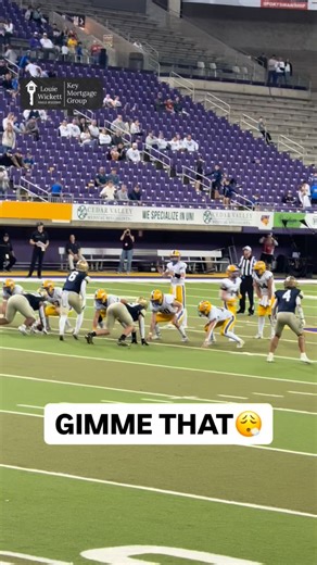 Avery Favors over the middle for a HUGE INT! Game updates powered by @louie_lends #iafootball x #iahsfb | IAfootball