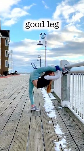 Viral Bad Leg VS Good Leg Flexibility TikTok by Anna McNulty