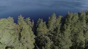 "Software development isn't always about staring at a computer screen and writing code - it can also mean kayaking and flying a drone" says Jerry Lehtisyrjä from HAMK Smart Research Unit. First pilot of the new water nature trail in Ruostejärvi, Tammela is now done! #VisitFinland #Lakeland #Tavastia #TavastiaBlueways #Digitrail #HamkSmart #Eerikkilä | Häme University of Applied Sciences, HAMK