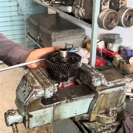 1.7K views · 22 reactions | Full Diesel Injector Pump Restoration Step by Step Mechanic Guide | Luciano Franklin | Facebook