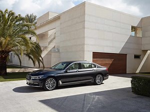 Exclusive: 2016 BMW 7 Series - First Look