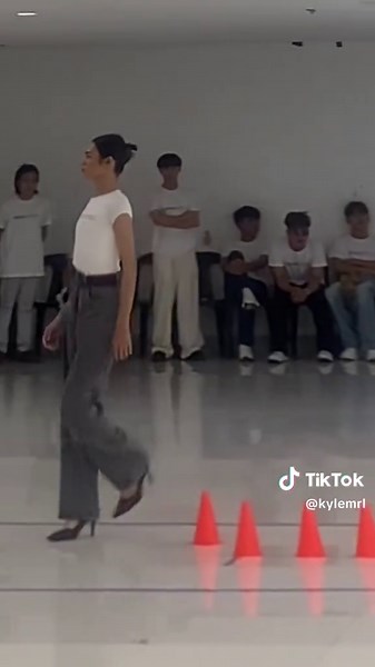 Mastering the Aura Walk: Tips for Aspiring Models