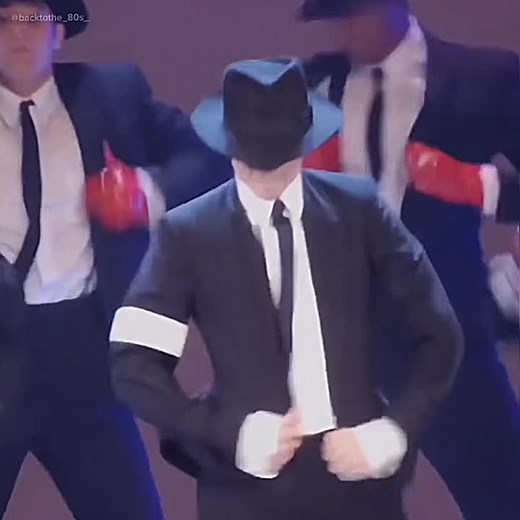 🎶Michael Jackson - Dangerous (1991) #michaeljackson #mj #kingofpop #マイケルジャクソン #mtv #洋楽 #music #歌詞 #lyrics #90s #1990 #1991 #1990s #90年代 #fyp #fypシ #foryou #foryoupage #おすすめ #おすすめにのりたい #viral