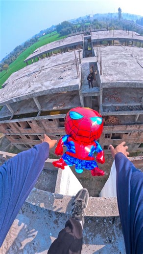Spiderman Big Balloon Drop😱😍 #funny #spiderman #comedy #kids #parkour #balloons #ytshorts