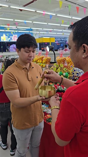 Nag p-palm reading kami sa Demo 4 Sight para malaman what's the ideal lucky charm for us. You can visit them at: 📍2nd Floor, My Metrotown Mall, Tarlac City 📍CityMall, San Rafael, Tarlac City 📍LGF and 2nd Level, SM City Tarlac, Tarlac City | Tarlac Forum