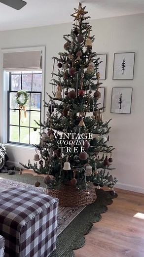 Bringing back the charm of a timeless holiday with this vintage, woodsy tree 🌲✨ Natural textures, rustic ornaments, and earthy vibes featuring the King Noble Fir by theroaringcreekhome(IG) #kingofchristmas #holidayready #seasonofsavings