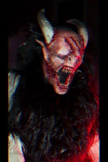 What Happens If You Stop Wearing Shirts? #jumpscare #scary #3am