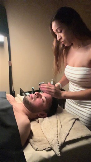 Men’s Advanced Facial for Deep Clean and Hydration