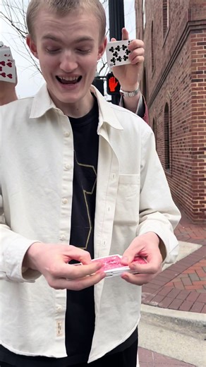 screw it. holy grail backwards. #cardistry #fyp #cards