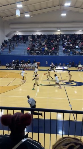 Unmatched Energy in High School Basketball Games