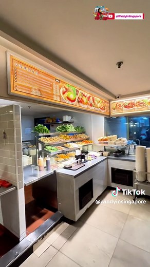 Finding Cheap Eats at Singapore Changi Airport Terminal 1
