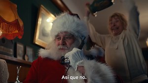 Ala, el pobre Papá Noel sí que le toca muy duro en la vida. 🤭😅 Por cierto, ¿ya vieron 'David y los elfos'? | Netflix