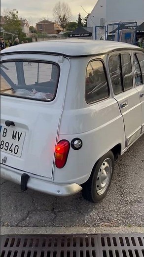 Un clásico super popular el Renault 4L GTL #renault4l