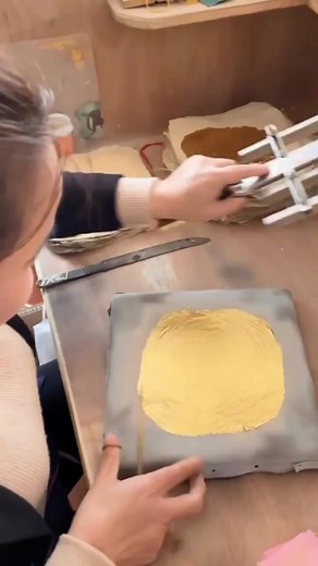 🪙 Gold leaf is gold that has been hammered into thin sheets by goldbeating and is often used for gilding. Gold leaf is available in a wide variety of karats and shades. The most commonly used gold is 22-karat yellow gold. Gold leaf is a type of metal leaf, but the term is rarely used when referring to gold leaf. Source - (Wikipedia) ╭══════════↙️═╮ 𝐁𝐮𝐲 𝐍𝐨𝐰 : 𝐂𝐥𝐢𝐜𝐤 𝐇𝐞𝐫𝐞 ↙️ : https://amzn.to/3HTfpuT : ⇠ ╰═⬆️══════════╯ ⠀⠀⠀⠀⠀⠀⠀⠀⠀⠀⠀⠀⠀⠀ ⠀ ⠀ ~ Affiliate Disclosure: I May Receive Compen