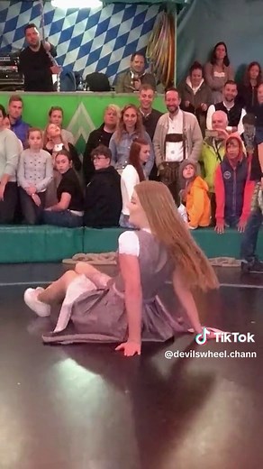 She is really beautiful - Devils Wheel #Munich #wiesn #DevilsWheelFun #BeerFestival #oktoberfest #oktoberfest2022 #DaredevilWheel #teufelsrad #oktoberfest #oktoberfest2023