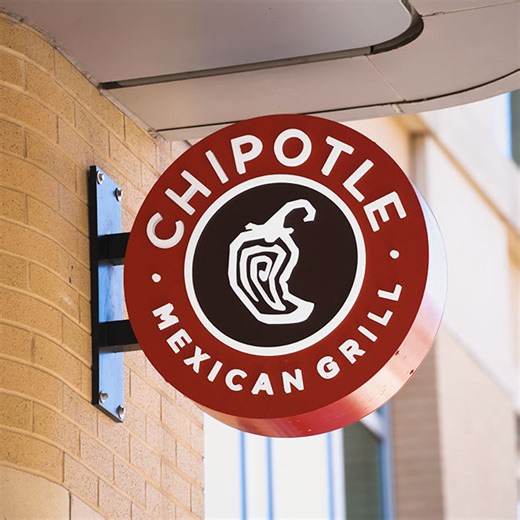 A Viral $6 Chipotle Dinner Hack