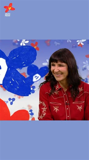 Prof. Marzena Dębska, specjalistka położnictwa, ginekologii i perinatologii, w naszym quizie. 🌷❤️ #kwiatkipolskie | Kwiatki Polskie TVP Info