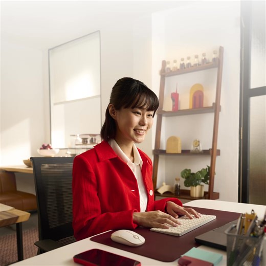 Your 9-5 pays the bills. Let it fund your dreams too. Start now with the OCBC 360 Account and OCBC INFINITY Cashback Card.  OCBC 360 Account: Earn bonus interest when you credit your salary  OCBC INFINITY Cashback Card: Get unlimited 1.6% cashback on everything from shopping to kopi Sign up for both and enjoy:  S$60 cash rewards 笠 Stitch-themed charm  Up to S$200 in Foodpanda vouchers T&Cs apply. Insured up to S$100k by SDIC. Fees and charges apply. | OCBC | Facebook