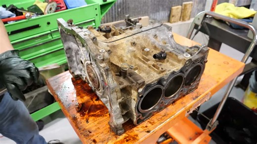 Subaru Flat-Six Engine Teardown Shows No Damage at 200,000 Miles