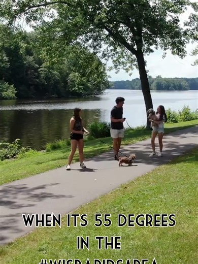 Looking for something to do in this warmer weather? Take a stroll down the Wisconsin River! #wisrapidsarea #warm #walk