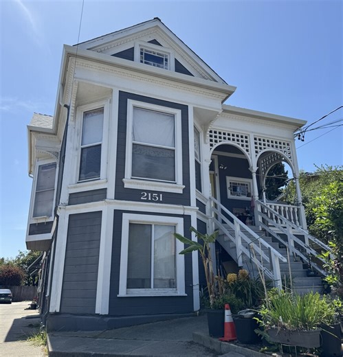 2151 E 24th St, Oakland, CA 94606 - Multifamily for Sale | LoopNet