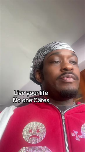 What Kodak said ? “oh she F everybody I have everybody too. “ 😂 like why yall care what other ppl do?