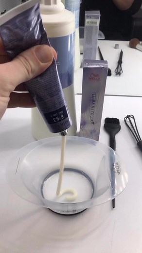 Achieving Stunning Blonde Hair: A Wella Illumina Toner Tutorial