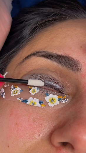 Eyelash Extension Application: Step-by-Step Guide