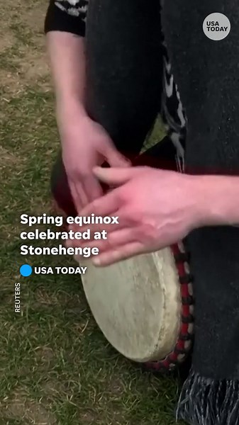 Spring equinox celebrated at Stonehenge