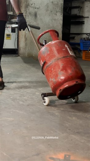 LLUVIA FabWorks on Instagram: "Heavy-duty cylinder handler manufactured for strength, stability, and long-term durability. Designed to keep cylinders secure and safely positioned. If you need reliable steel fabrication, DM us. . . Heavy-duty cylinder handler, industrial gas cylinder stand, stainless-steel cylinder bracket, load-bearing steel fabrication, safety-focused metal design, durable storage solutions, custom industrial metal components. . . #cyclinderhandler #manufacturing #viral #fyp #r