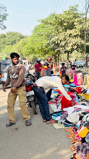 #Viral #comedy #comedyprank #publicreaction #trending #funny | Shubham Yadav New