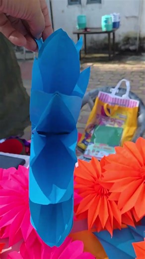 #3D FLOWERS #CREATIVE #creativeartemoji #diy #artandcraft