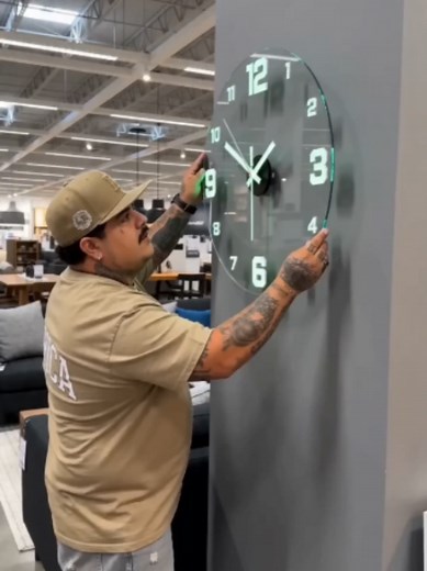 Reloj digital de pared 3D silencioso y luminoso — funciona con batería