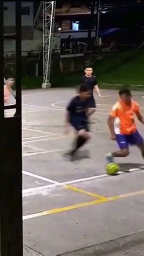 927K views · 6.5K reactions | Daily Dribble October Trick Skills Challenge 略 Tutorial|Episode 8| #football #danielauthur #skills #soccer #reelsfbシ #reelsfb #footballskills #soccerskills | Daniel Authur10 | Facebook