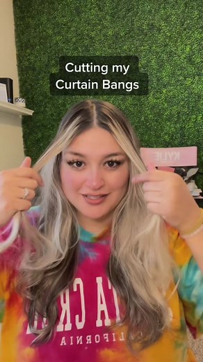 Cutting my bangs! How to cut curtain bangs #curtainbangs #cuttingmyhair