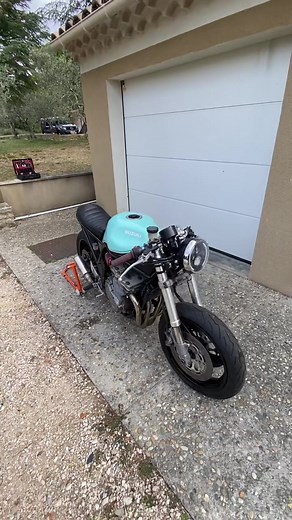 Custom Suzuki Bandit 600 Cafe Racer Build