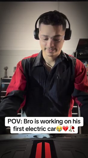 143K views · 3.2K reactions | Hes not even EV certified 臘‍♂️ #POV #Mechanic #Technician #Electric #Cars | POVMechanic | Facebook