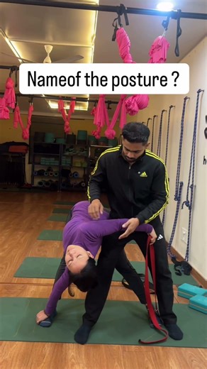 Twisting practices detoxify the spine, awaken the digestive system #TwistingPractice #SpinalTwist