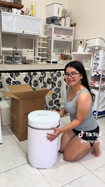 Portable Mini Washing Machine: Perfect for Solo Living