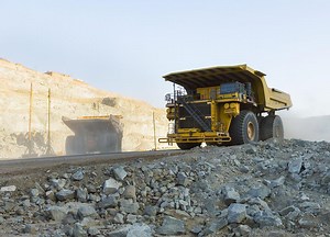 We’ve released our production report for Q4 2016 → Platinum production (expressed as metal in concentrate) increased by 2% to 610,100 ounces when compared with Q4 2015. http://bit.ly/2kmm33e | Anglo American