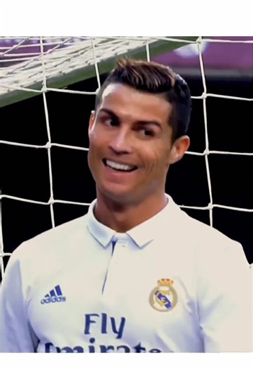 Cristiano Ronaldo Highlights and Skills Compilation